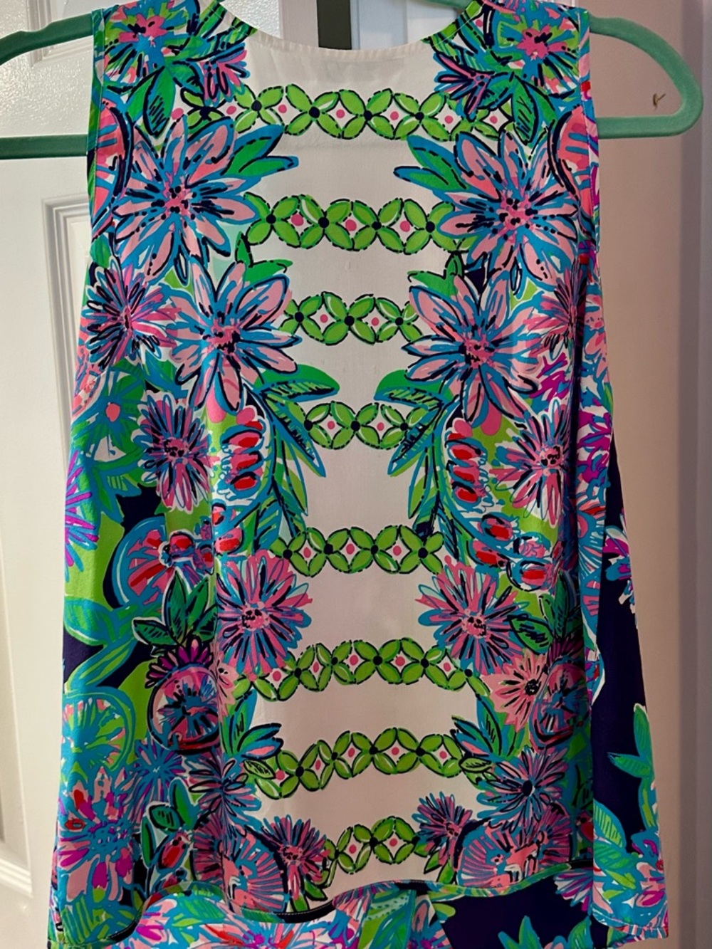 Lilly Pulitzer 100% Silk Floral-Print Sleeveless Tank with Pink, Green & Blue
